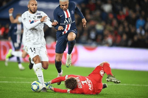 开云网址-重磅！今晚孟菲斯灰熊备战法国杯巴黎圣日耳曼门线救险备战法甲，广厦男篮今晨战术微调的简单介绍