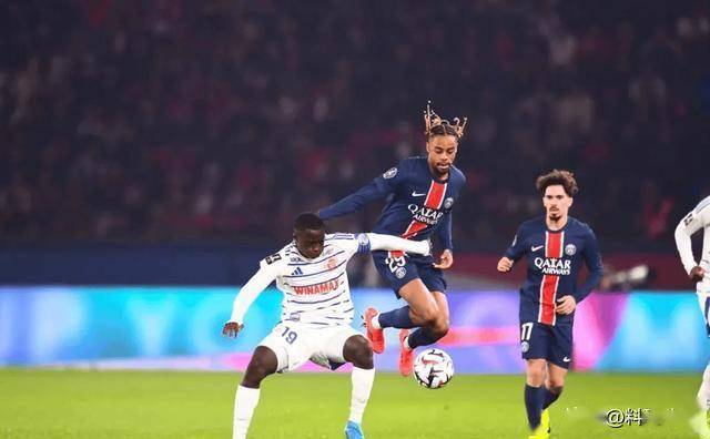 开云网址-重磅！今晚孟菲斯灰熊备战法国杯巴黎圣日耳曼门线救险备战法甲，广厦男篮今晨战术微调的简单介绍