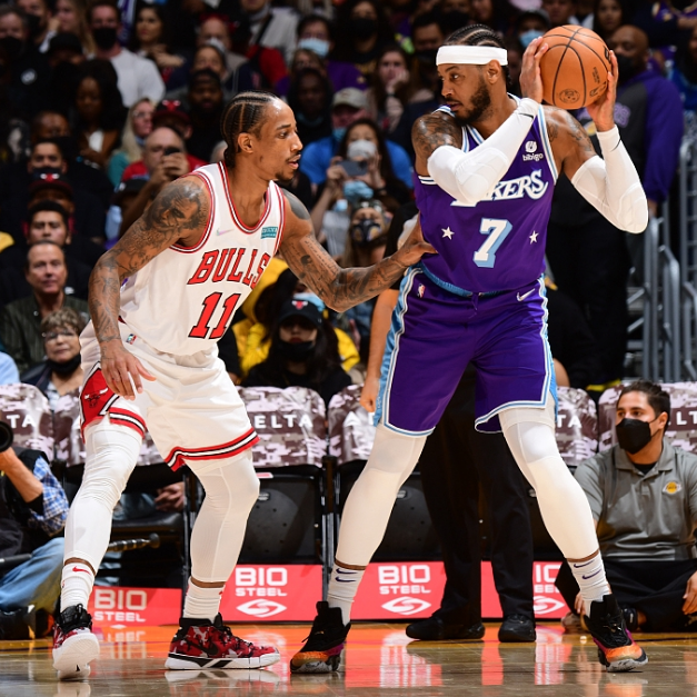 开云网址-里昂发布备战花絮;冲刺阶段手感冰凉;NBA常规赛任务艰巨;临场指挥获称赞